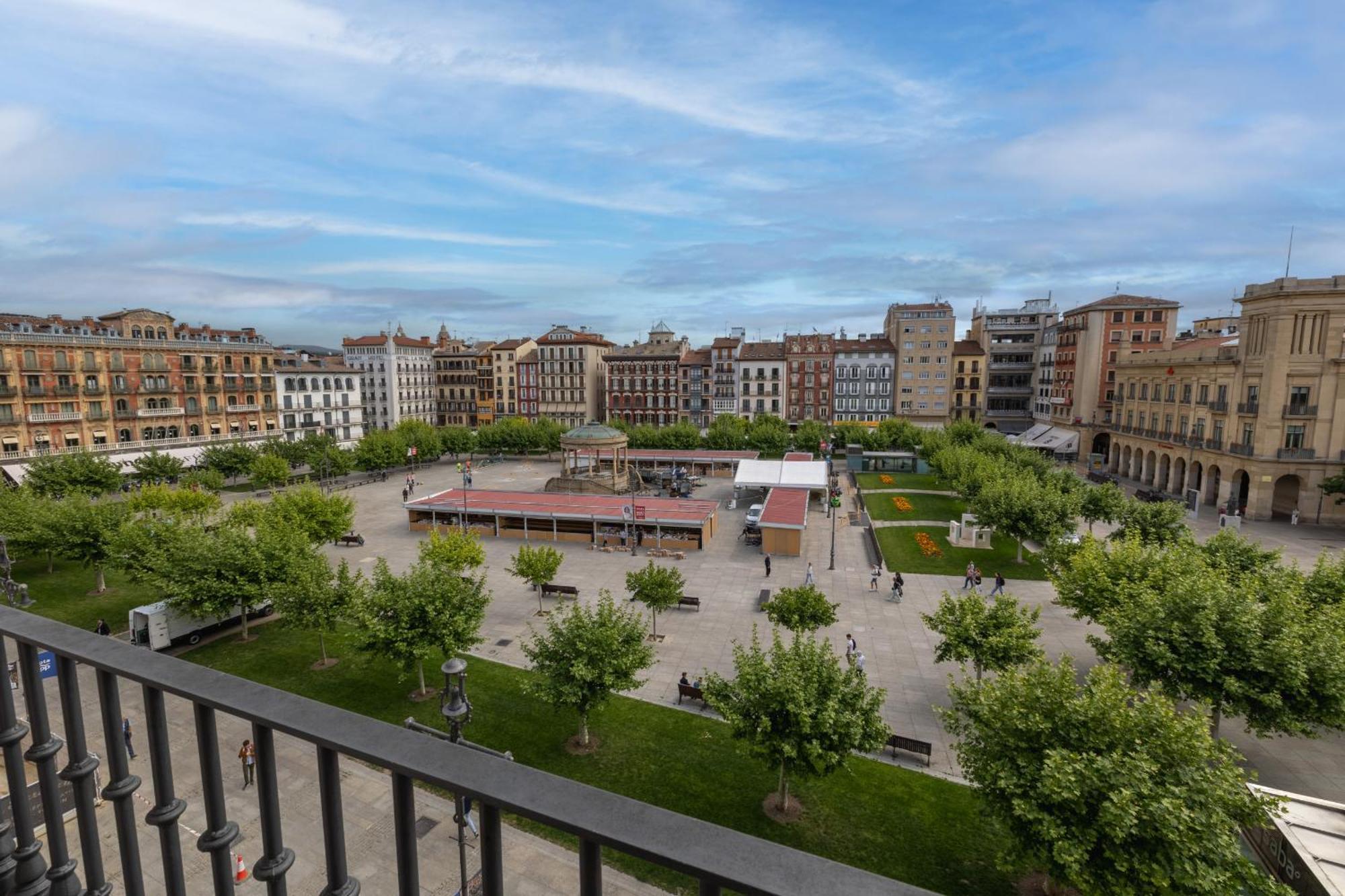 Tuapartamento - Boutique Plaza Del Castillo 29 Apartment Pamplona Exterior foto